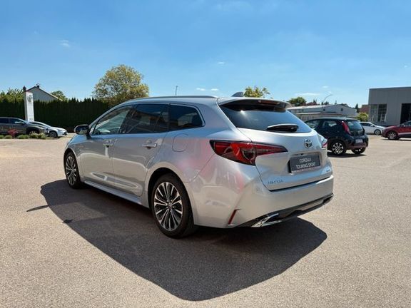 Gebraucht Toyota Corolla Team 197 PS (144 kW) 2024 Shimmering silver Kombi