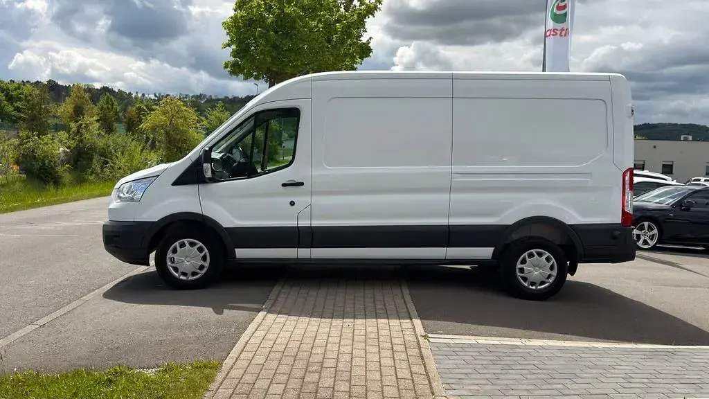 Używany Ford Transit Trend 131 KM (96 kW) 2019 Biały Minivan