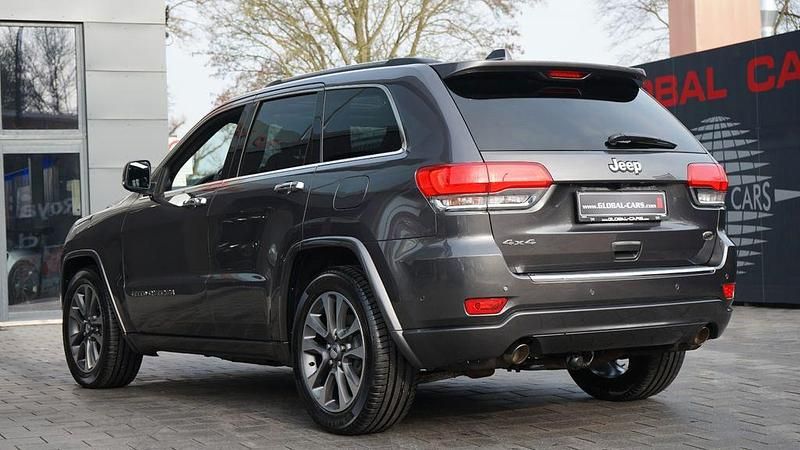 Gebraucht Jeep Grand Cherokee Overland 290 PS (213 kW) 2017 Grau SUV