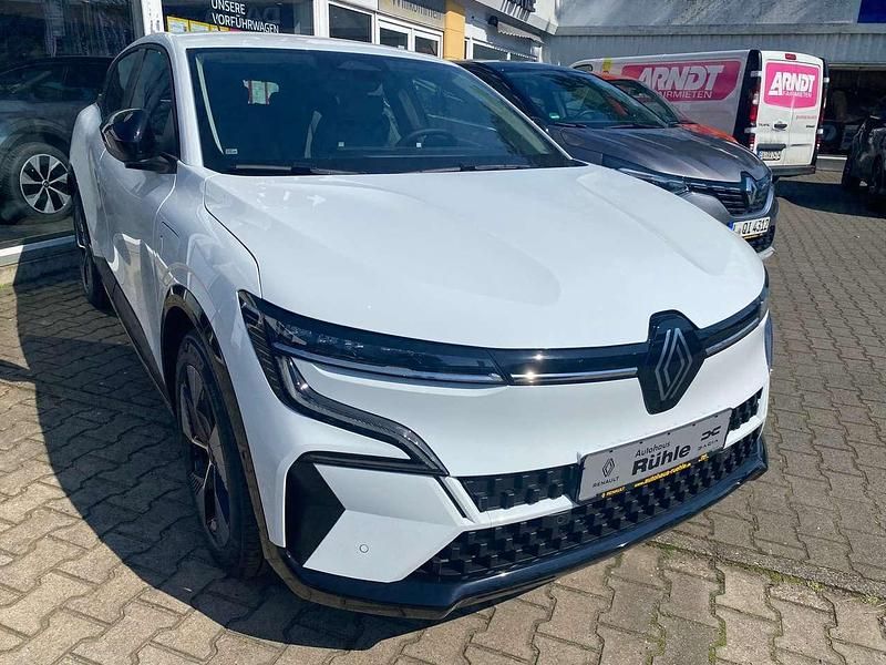 Gebraucht Renault Megane E-Tech Equilibre 161 kW (220 PS) 2023 Arktis weiß