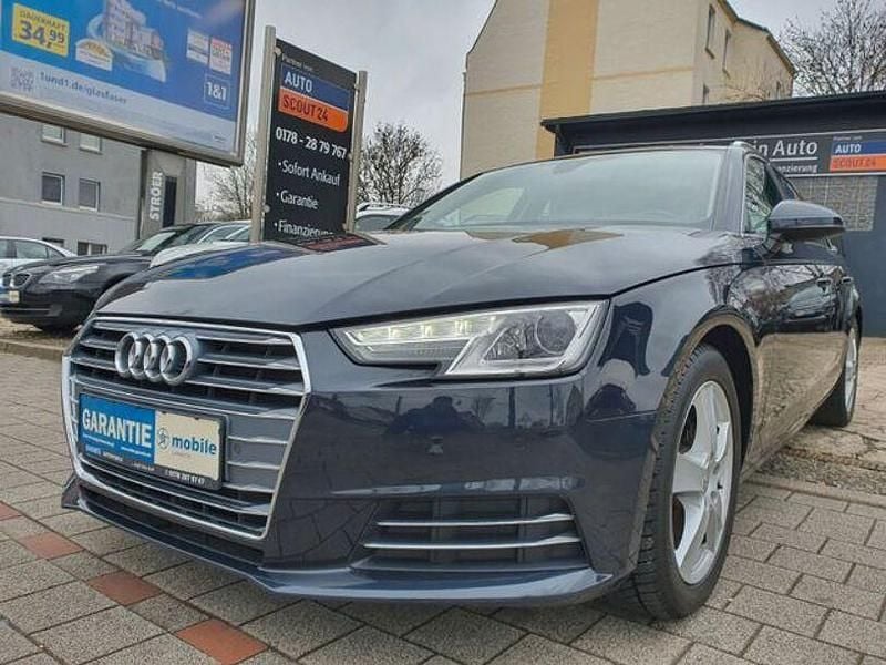 Gebraucht Audi A4 Sport 150 PS (110 kW) 2016 Blau Limousine