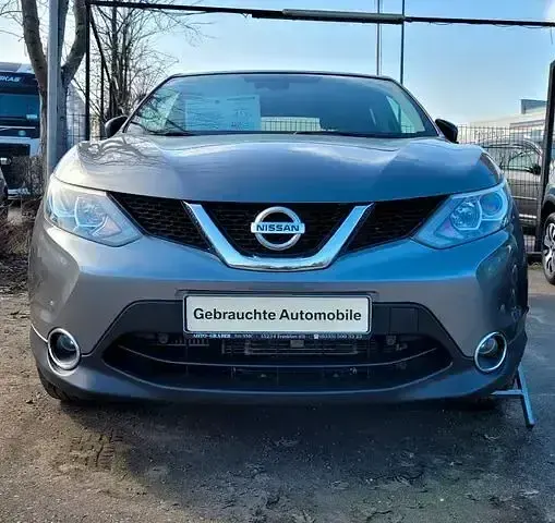 Gebraucht Nissan Qashqai N-Connecta 116 PS (85 kW) 2017 Grau SUV