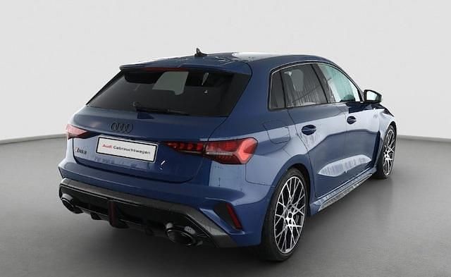 Gebraucht Audi RS3 Sportback Ambiente 400 PS (294 kW) 2025 Ascariblau metallic Kleinwagen