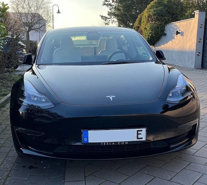 Gebraucht Tesla Model 3 324 kW (441 PS) 2021 Schwarz Limousine