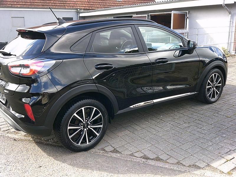 Gebraucht Ford Puma Titanium 125 PS (91 kW) 2020 Schwarz SUV