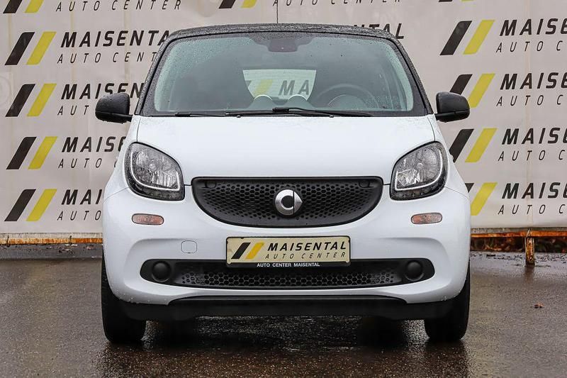 Gebraucht Smart ForFour Basis 71 PS (52 kW) 2019 Weiß Kleinwagen