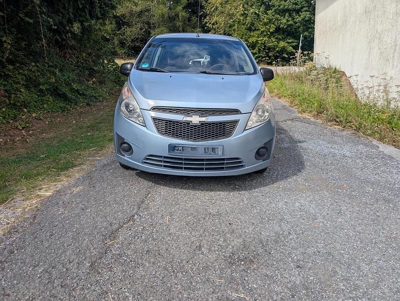 Blau Gebraucht 2011 Chevrolet Spark Kleinwagen | 3.500 € (Fairer Preis) - Bild 1/4