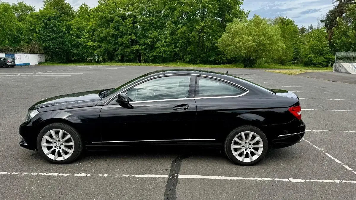 Gebraucht Mercedes C220 170 PS (125 kW) 2013 Schwarz Coupé