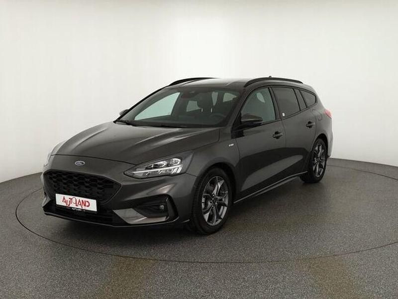 Grau Gebraucht 2019 Ford Focus ST-Line Kombi | 19.990 € (Etwas zu teuer) - Bild 1/4