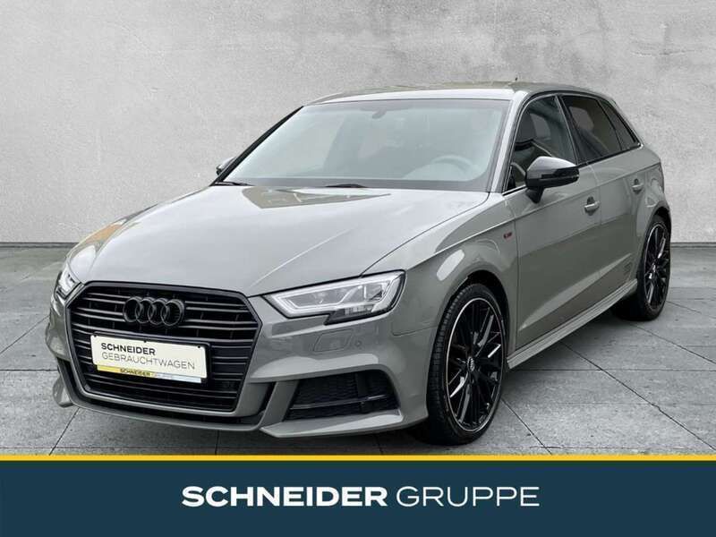 Quantumgrau Gebraucht 2020 Audi A3 Sportback S-Line Limousine | 23.890 € (Fairer Preis) - Bild 1/4