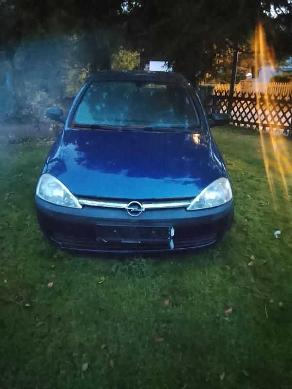 Blau Gebraucht 2003 Opel Corsa Kleinwagen | 400 € (Superpreis) - Bild 1/4
