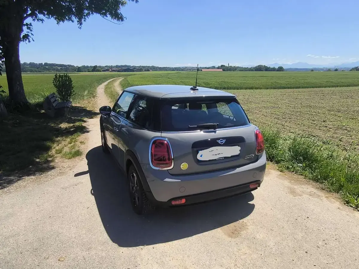 Gebraucht Mini Cooper SE Essential 135 kW (184 PS) 2021 Grau Kleinwagen