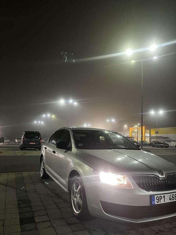 Gebraucht Skoda Octavia Active 90 PS (66 kW) 2016 Kleinwagen