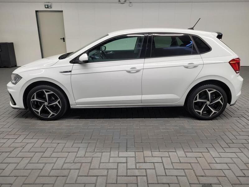 Gebraucht VW Polo Highline 95 PS (69 kW) 2019 Weiß (purweiss) Kleinwagen