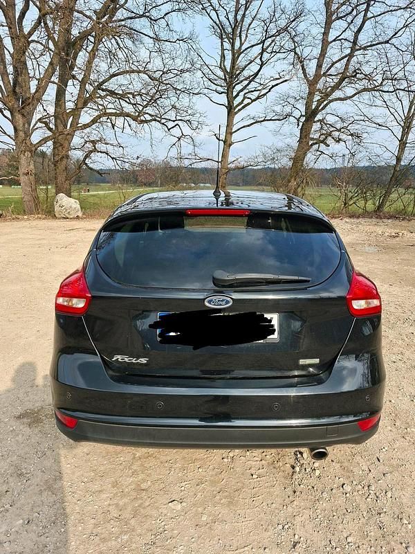 Gebraucht Ford Focus Titanium 150 PS (110 kW) 2014 Schwarz Limousine