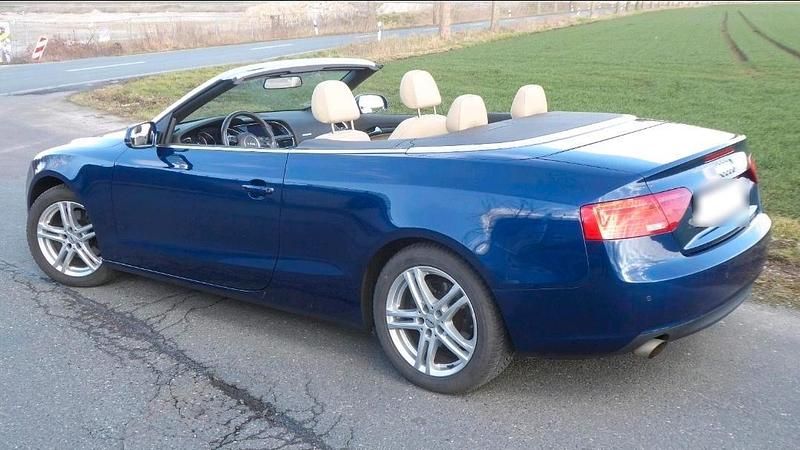 Gebraucht Audi A5 Cabriolet 170 PS (125 kW) 2012 Blau Cabrio