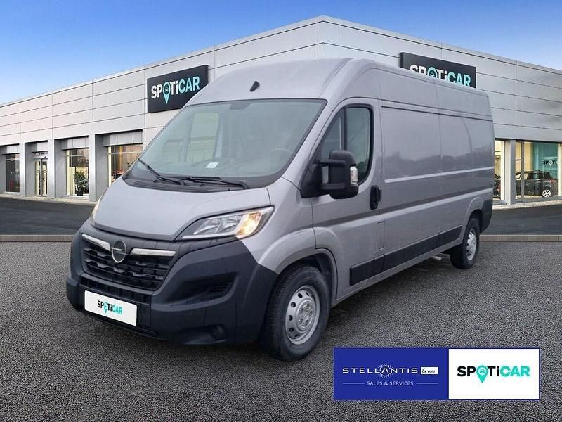Grau Gebraucht 2024 Opel Movano Edition Van | 27.980 € (Superpreis) - Bild 1/4