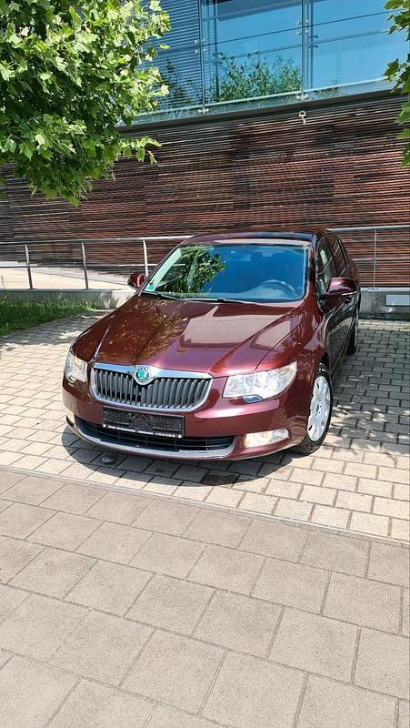 Andere außenfarben Gebraucht 2010 Skoda Superb Limousine | 5.500 € (Guter Preis) - Bild 1/4