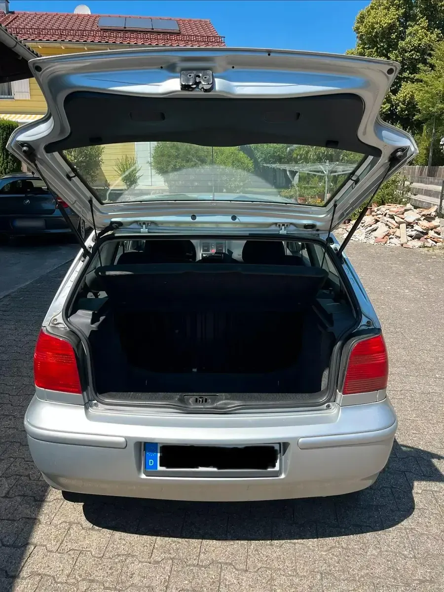 Gebraucht VW Polo 60 PS (44 kW) 2000 Silber Kleinwagen