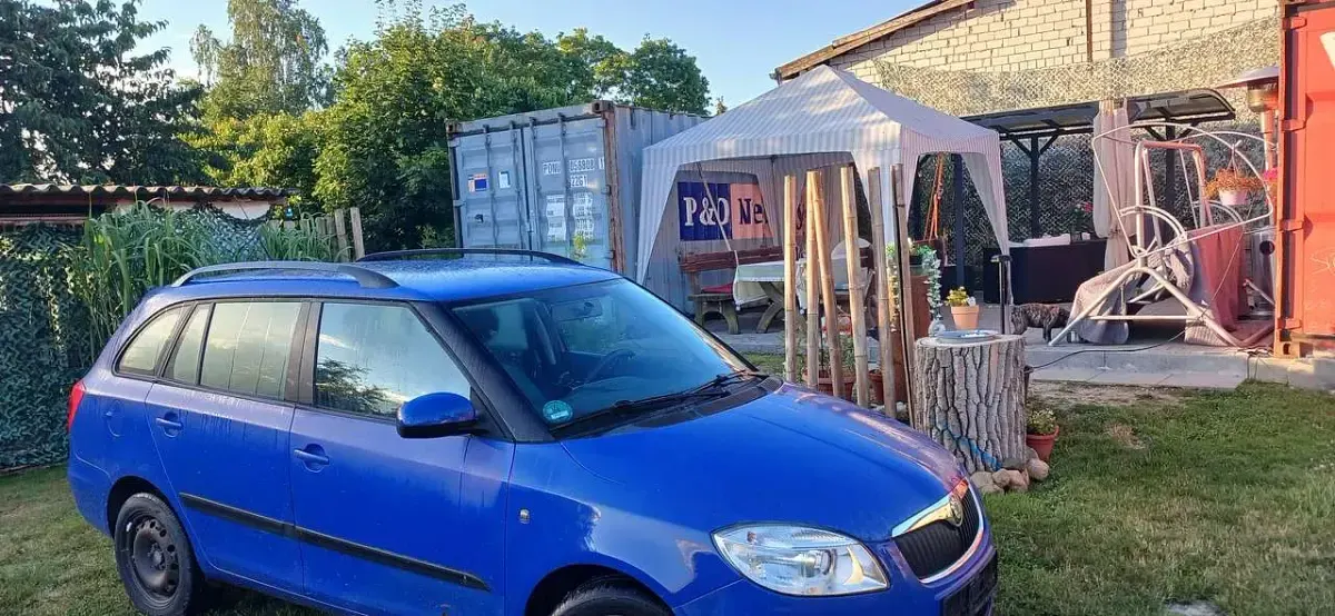 Gebraucht Skoda Fabia Ambiente 86 PS (63 kW) 2010 Blau Limousine