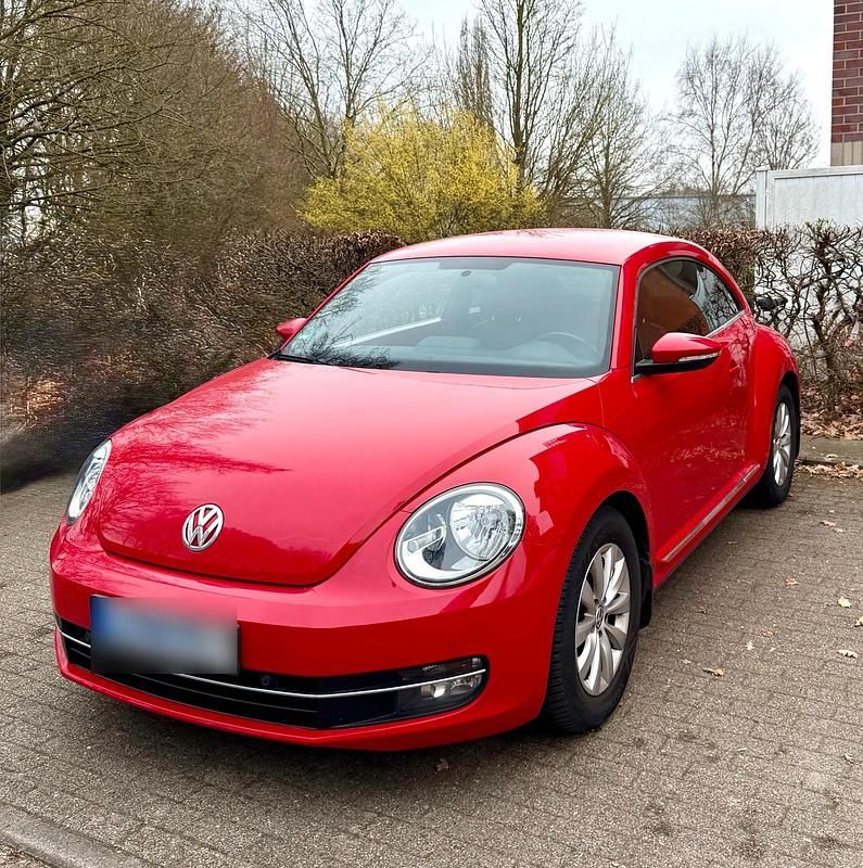 Second-hand VW Beetle 105 CP (77 kW) 2012 Roșu Hatchback