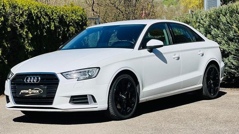 Gebraucht Audi A3 Sport 184 PS (135 kW) 2020 Weiß Limousine