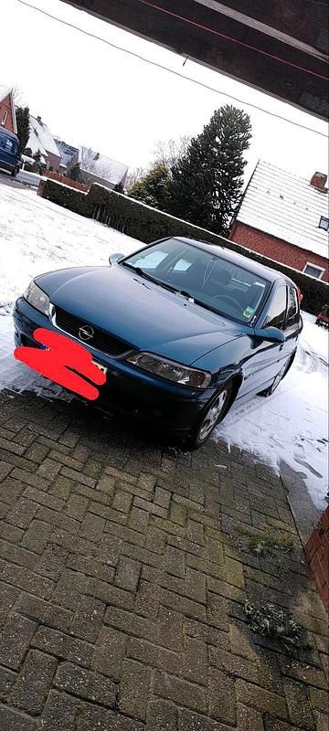 Gebraucht Opel Vectra Edition 101 PS (74 kW) 2000 Limousine