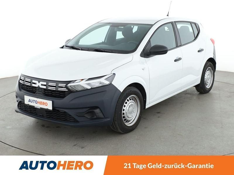 Weiß Gebraucht 2023 Dacia Sandero Acces Kleinwagen | 11.190 € (Superpreis) - Bild 1/3