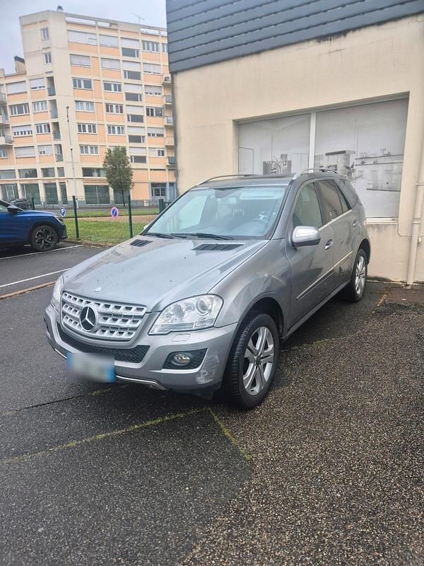 Gebraucht Mercedes ML350 224 PS (164 kW) 2010 SUV
