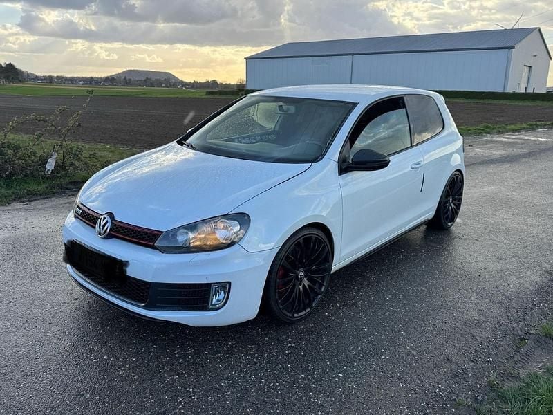 Gebraucht VW Golf GTI 211 PS (155 kW) 2012 Weiß Coupé