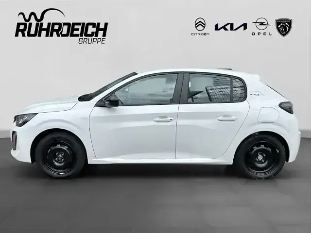 Gebraucht Peugeot 208 Style 110 PS (80 kW) 2025 Lack weiss banquise/typ aussenverkleidung spiegel flach standard Kleinwagen