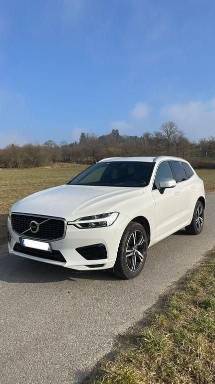 Weiß Gebraucht 2018 Volvo XC60 R-Design SUV | 21.500 € (Fairer Preis) - Bild 1/4