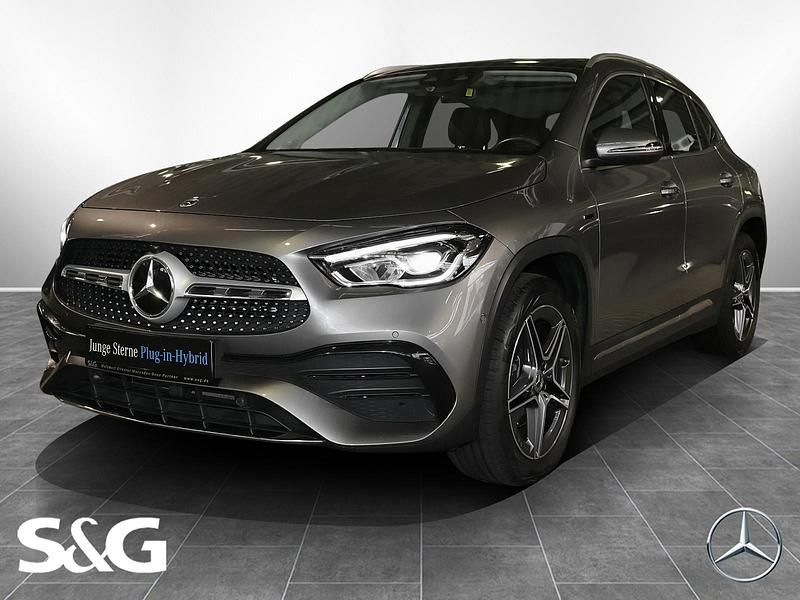 Metalliclack mountaingrau Gebraucht 2021 Mercedes GLA250 AMG SUV | 34.990 € (Etwas zu teuer) - Bild 1/4