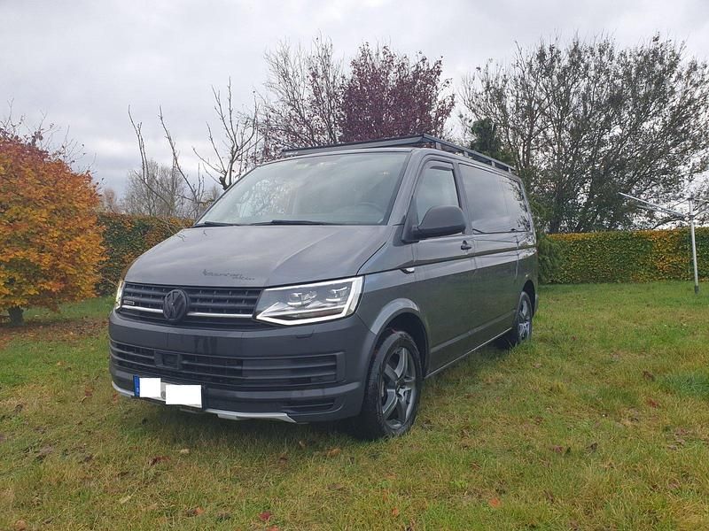 Grau Gebraucht 2016 VW T6 California Van | 26.750 € (Etwas zu teuer) - Bild 1/4