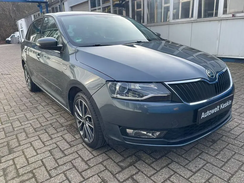 Gebraucht Skoda Rapid Drive 90 PS (66 kW) 2017 Grau Limousine