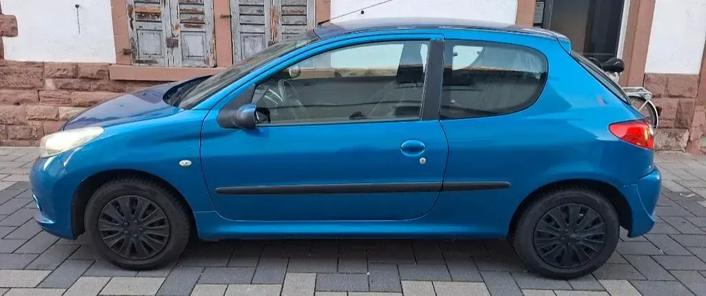 Gebraucht Peugeot 206 60 PS (44 kW) 2009 Blau Limousine