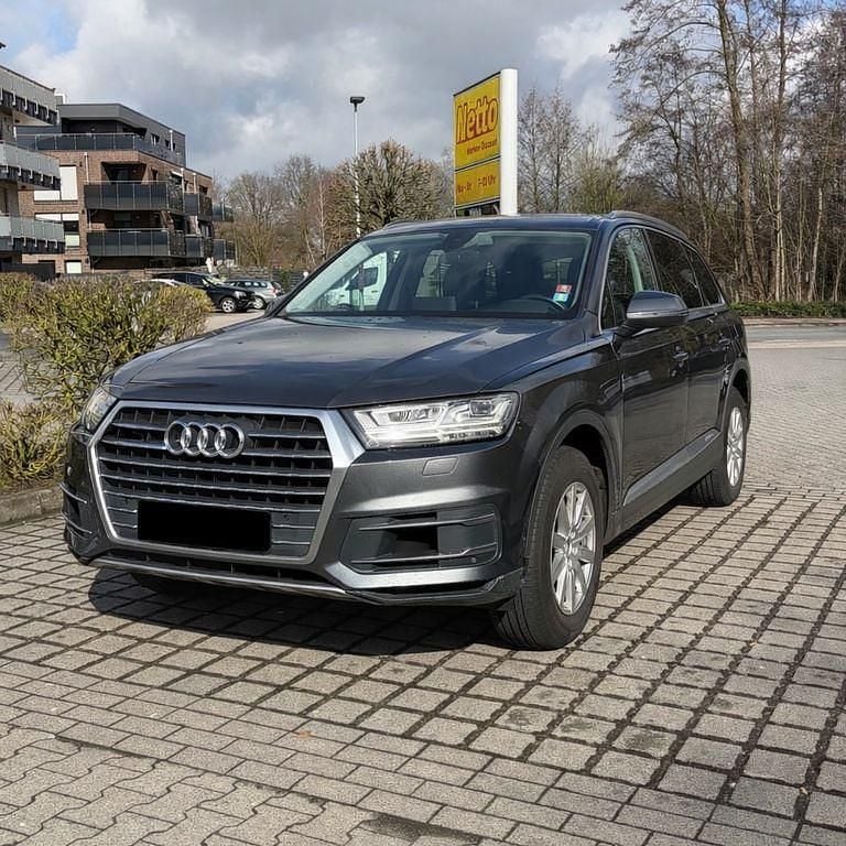 Gebraucht Audi Q7 Ambiente 232 PS (170 kW) 2019 Grau SUV