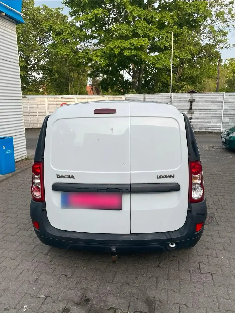 Gebraucht Dacia Logan 84 PS (61 kW) 2012 Weiß Van / Kleinbus