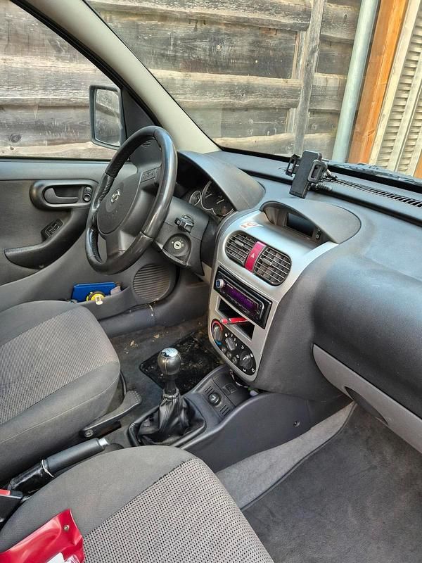 Gebraucht Opel Combo 75 PS (55 kW) 2004 Silber Van / Kleinbus