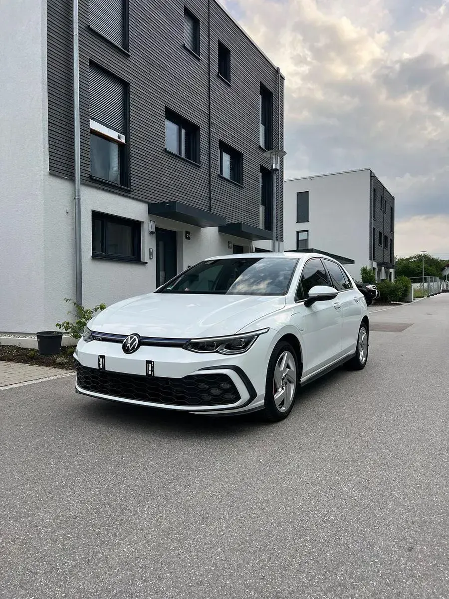 Gebraucht VW Golf VIII GTE 245 PS (180 kW) 2021 Weiß Limousine