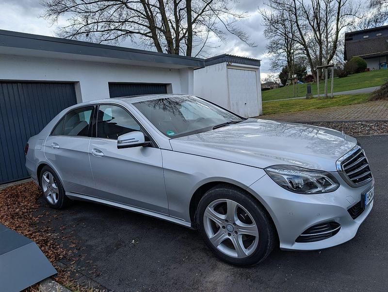 Gebraucht Mercedes E200 Elegance 136 PS (100 kW) 2016 Silber Limousine