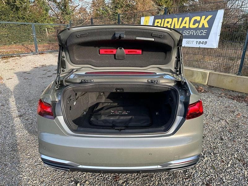 Gebraucht Audi A5 Cabriolet S-Line 265 PS (194 kW) 2023 Grau Cabrio