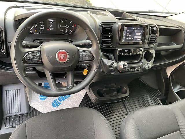 Gebraucht Fiat Ducato 140 PS (102 kW) 2024 Weiss pastell Van