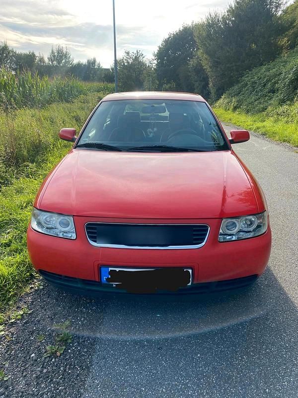 Rot Gebraucht 2000 Audi A3 Kleinwagen | 1.111 € (Guter Preis) - Bild 1/4