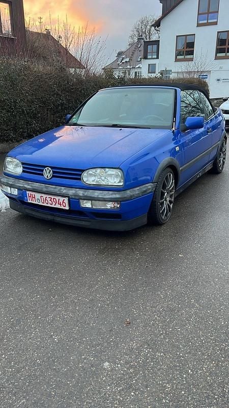 Gebraucht VW Golf 90 PS (66 kW) 1995 Blau Cabrio
