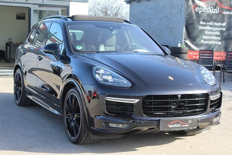 Gebraucht Porsche Cayenne GTS 441 PS (324 kW) 2016 Schwarz SUV