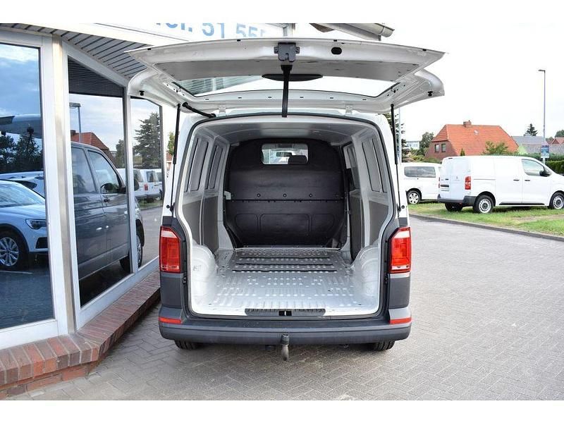 Gebraucht VW T6 102 PS (75 kW) 2017 Candyweiß Van