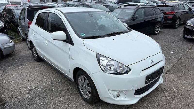 Gebraucht Mitsubishi Space Star 80 PS (58 kW) 2014 Alpine white Van / Kleinbus