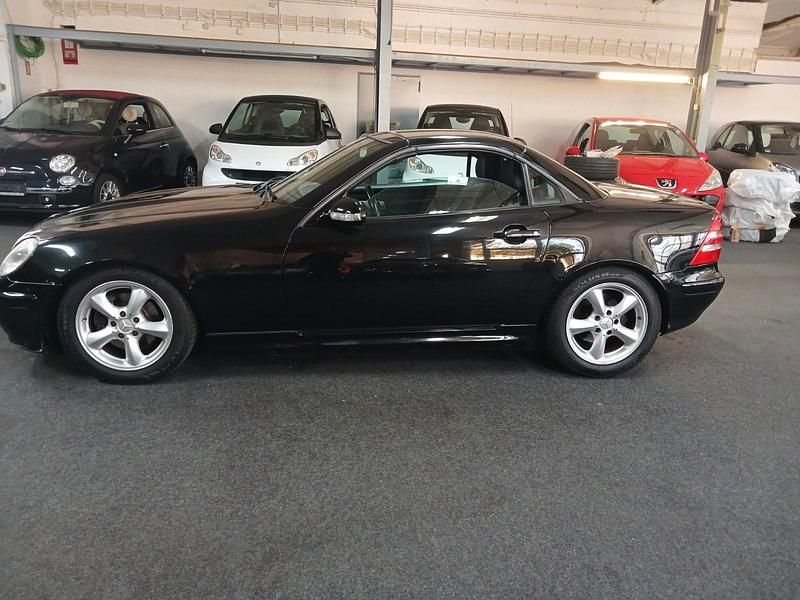 Gebraucht Mercedes SLK200 163 PS (119 kW) 2001 Schwarz Cabrio