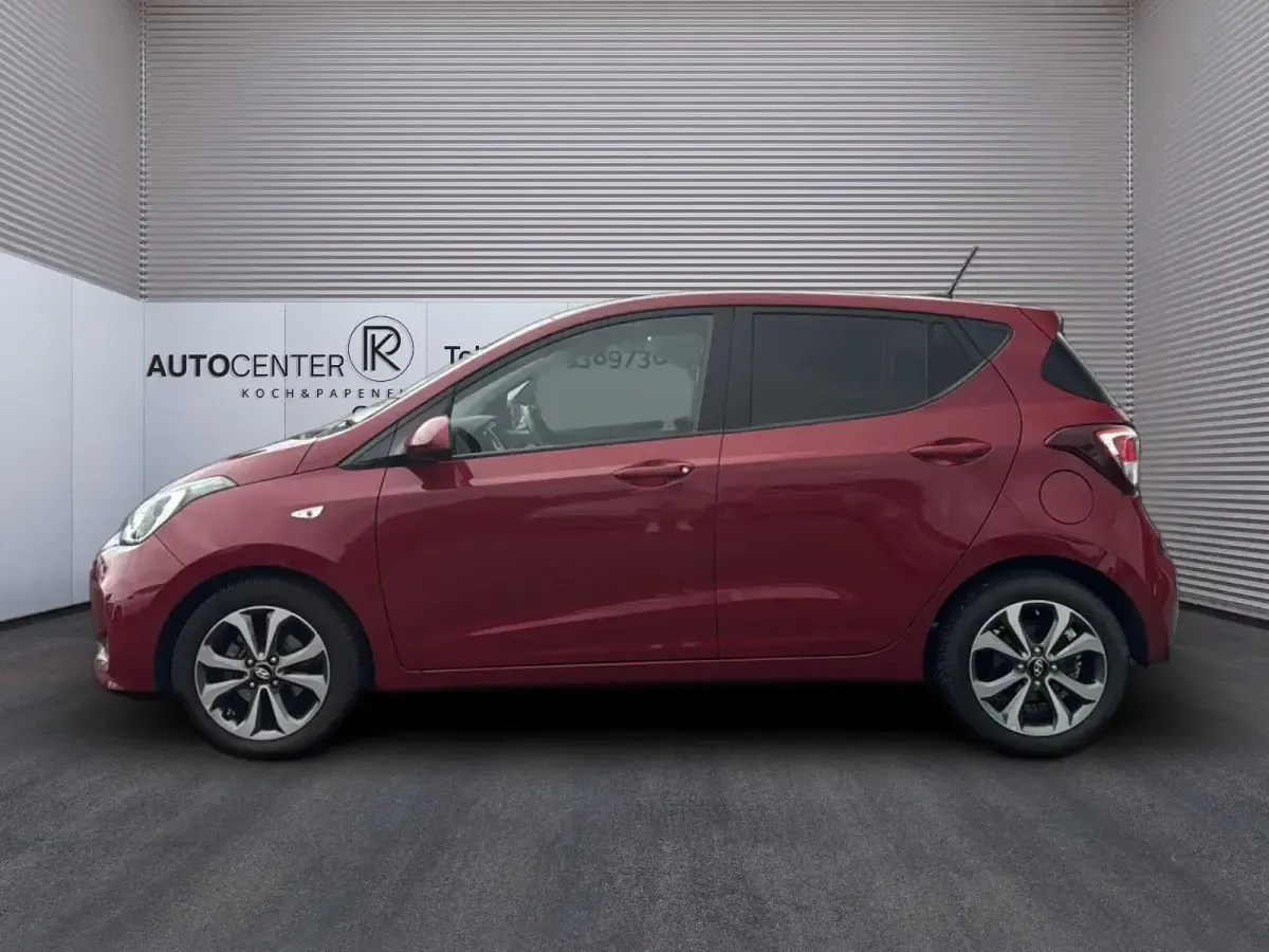 Gebraucht Hyundai i10 YES! 87 PS (63 kW) 2017 Rot Kleinwagen